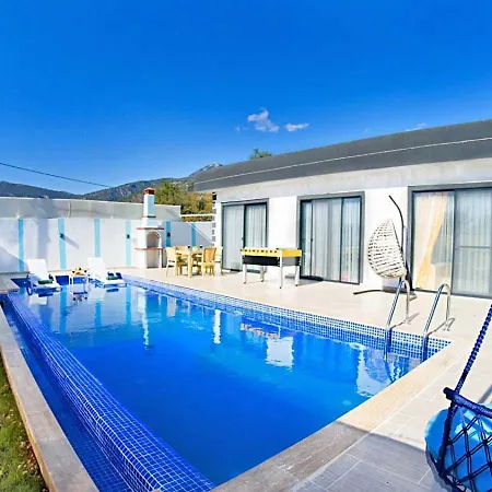 Villa Villa Elif Uezuemlue