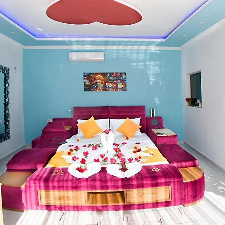 Elif Uezuemlue Hotel